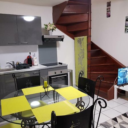 Mas Des Sources Apartment Boissy-sous-Saint-Yon Bagian luar foto